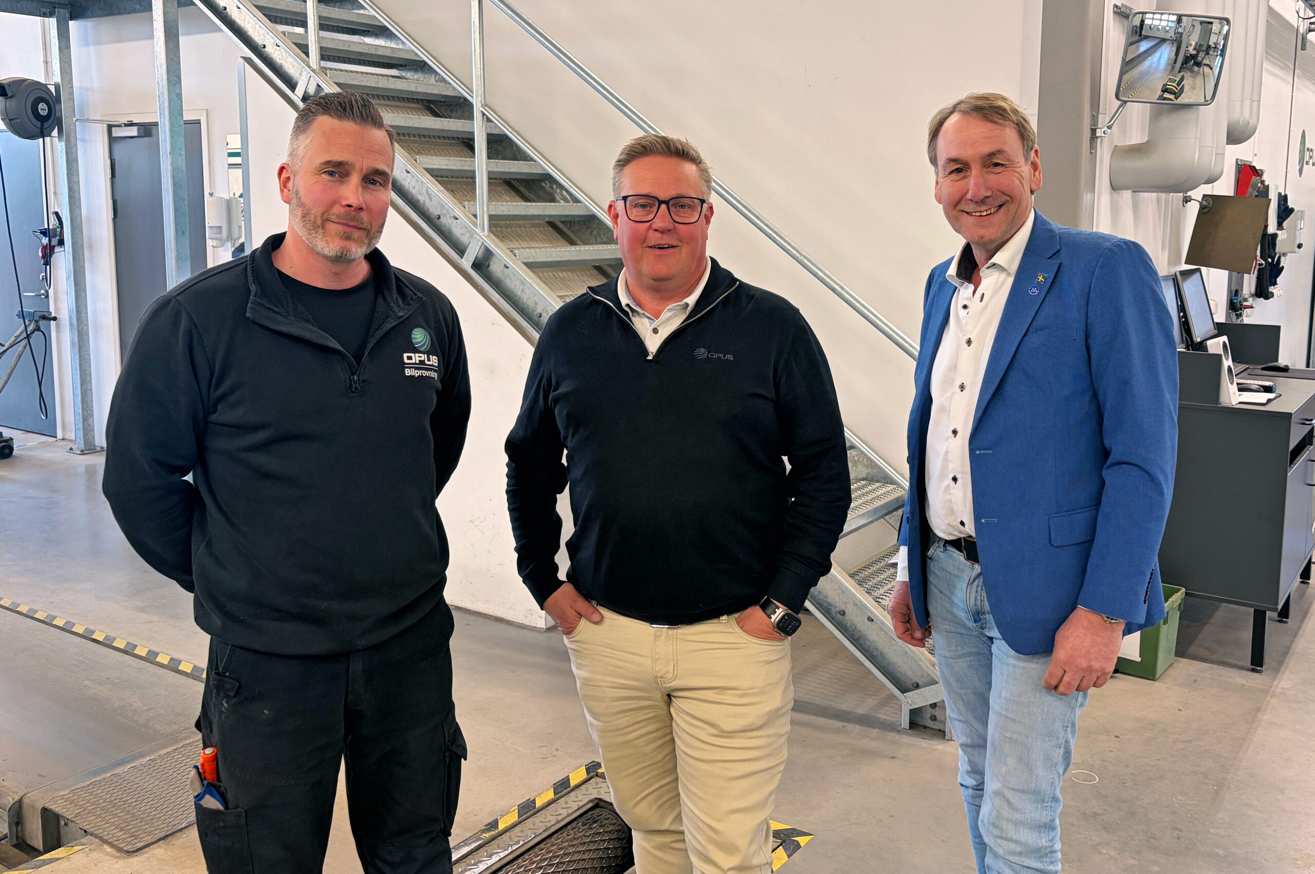 Jimi Klingberg (stationschef), Tord Fornander (vice vd på Opus) och Sten Bergheden (M).